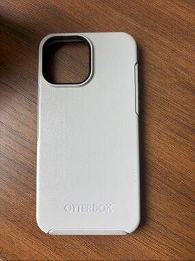 OtterBox iPhone 13 Pro MaxL ight Gray Slim Protective Phone Case